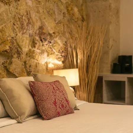 Stunning 1br Manga / Near To Getsemani 106 *