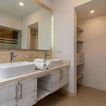 Stunning 1br Manga / Near To Getsemani 106 Cartagena